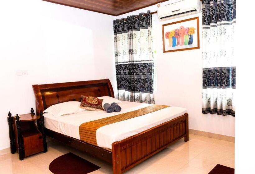 3 Bedroom Villa, Kandy Riverside Villa
