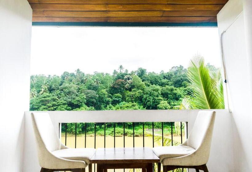 3 Bedroom Villa, Kandy Riverside Villa