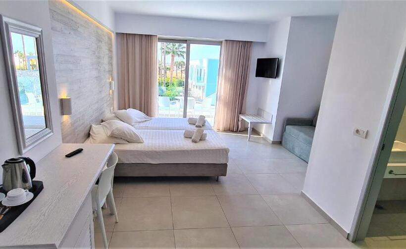 Junior Suite Deluxe Vista Piscina, Apollon Windmill Boutique Hotel   Adults Only