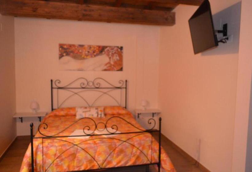 اتاق استاندارد, B&b Il Vicoletto