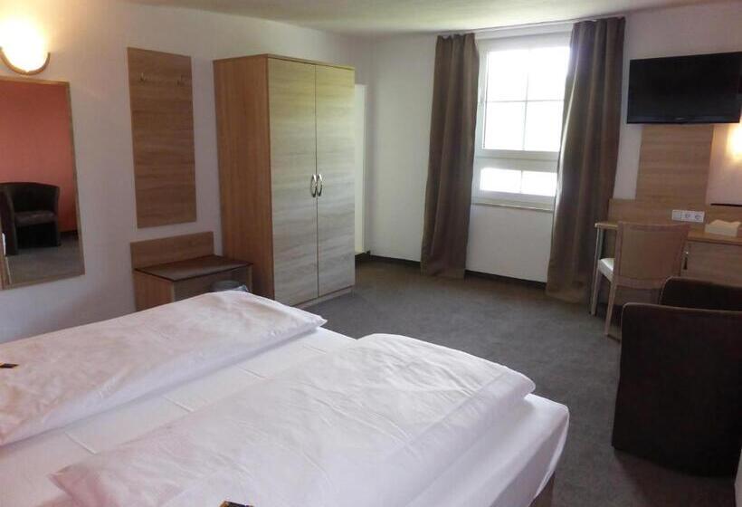 Номер Стандарт Вид на Реку, Rheinhotel Zur Krone