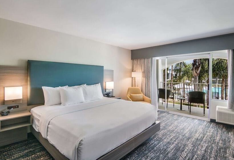 스탠다드 룸 더블 침대, Hourglass Hotel, Ascend Hotel Collection