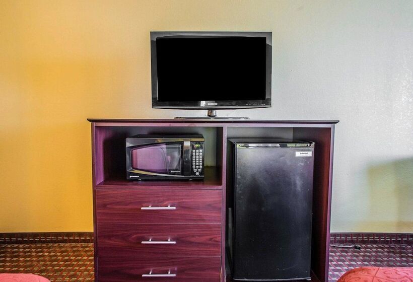 Номер Стандарт 2 Двуспальные Кровати, Quality Inn Central Wisconsin Airport