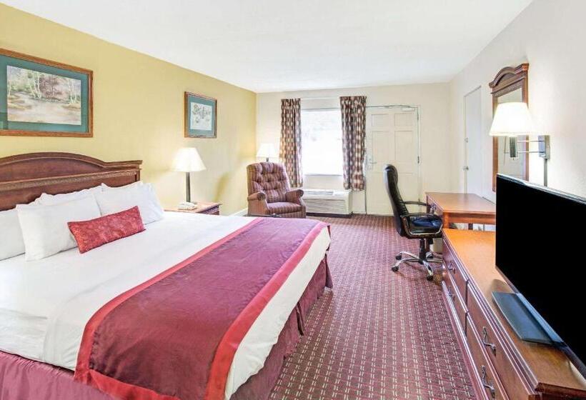 Стандартный Номер Кровать Кинг, Ramada By Wyndham Walterboro