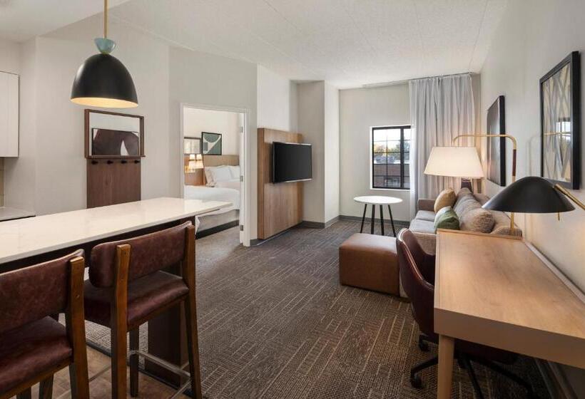 Номер Deluxe, Staybridge Suites Minneapolis Bloomington, An Ihg