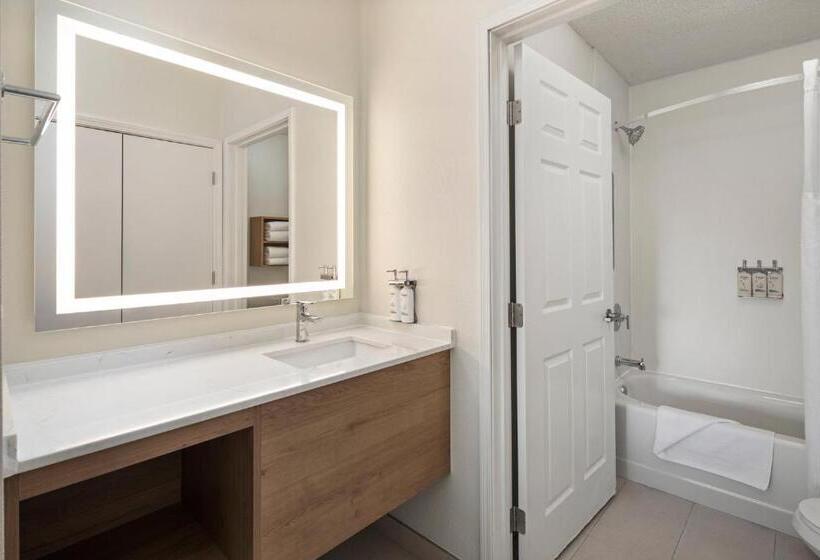 Люкс Адаптированный для Инвалидов, Staybridge Suites Minneapolis Bloomington, An Ihg