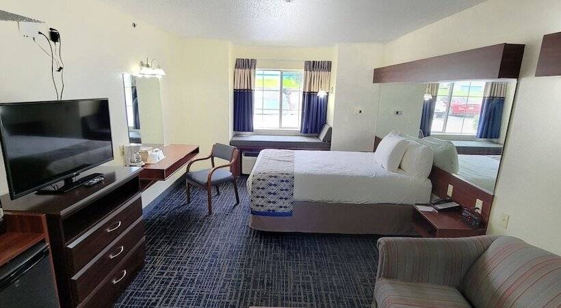 Люкс, Microtel Inn & Suites By Wyndham Tulsa   Catoosa Route 66