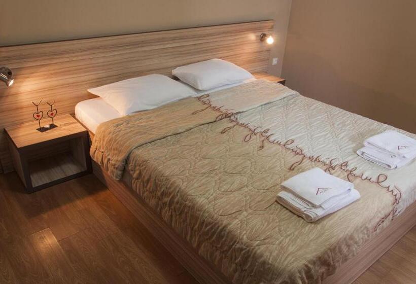 Номер Стандарт, Family Hotel Pautalia