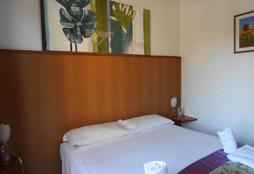 Номер Стандарт, B&b Isola