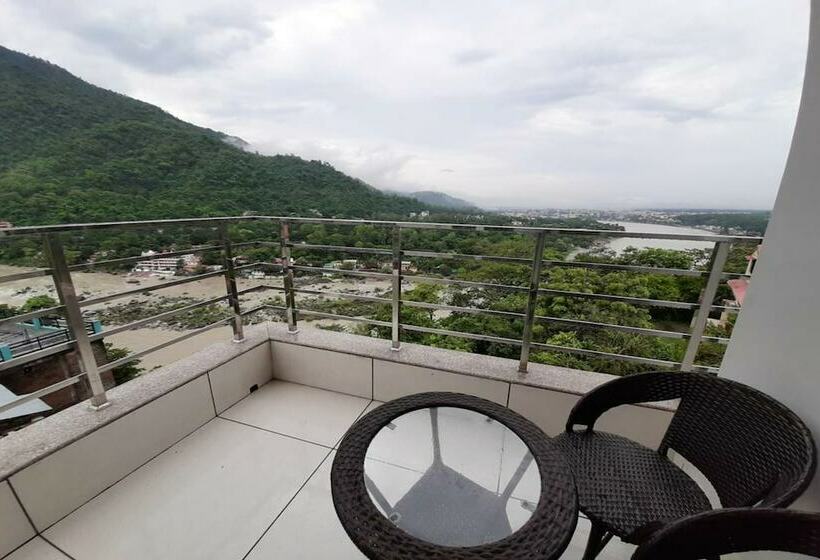 Номер Executive, Aaravam Ganga Boutique Hotel Rishikesh