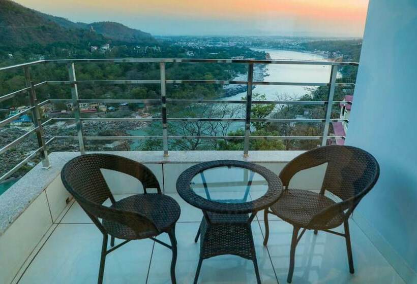 Номер Executive, Aaravam Ganga Boutique Hotel Rishikesh