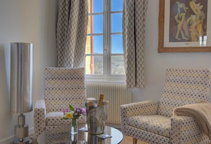 Люкс Повышенной Комфортности, Chateau Du Palanquey & Spa