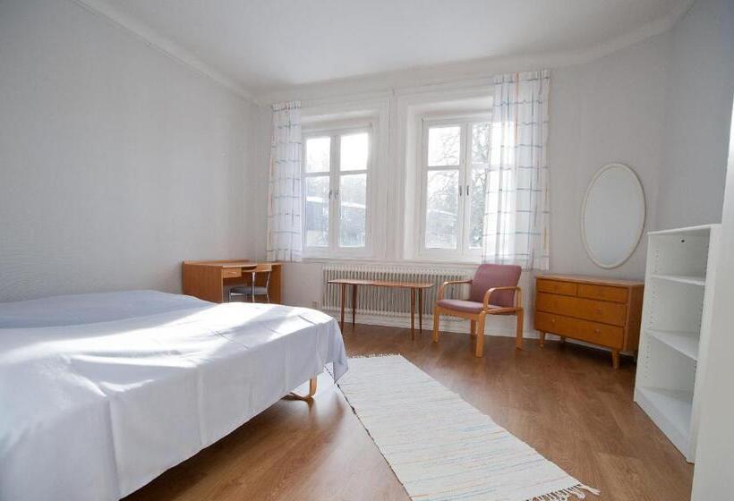 带共用浴室的标准房间, Hellidens Slott