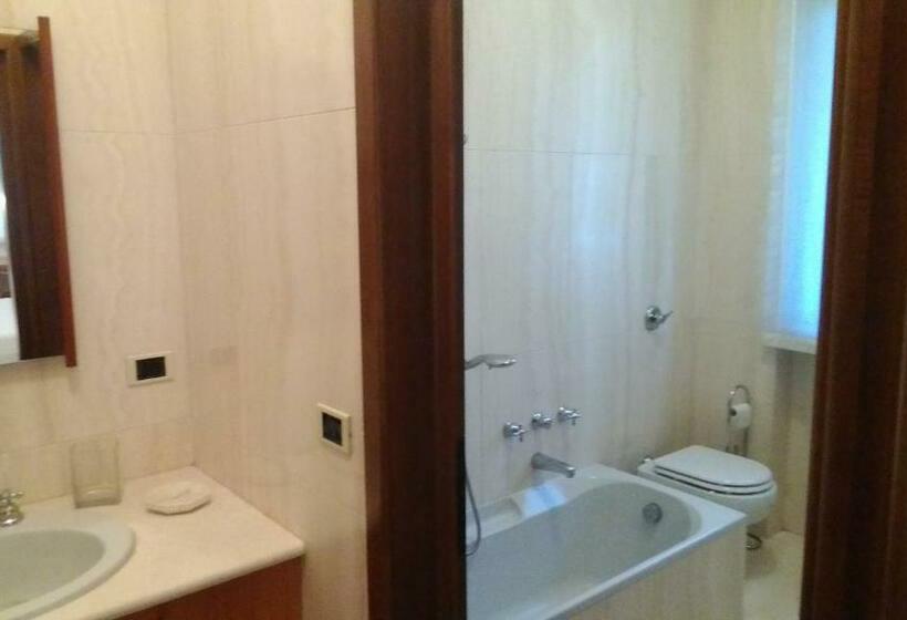 Номер Стандарт Вид на Бассейн, Villa Le Noci