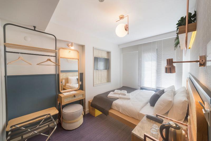 スイート, Super 8 By Wyndham Monmouth Il