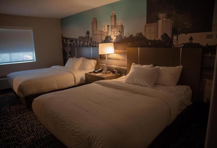 ２ダブルベッドのスタンダードルーム, Clarion Pointe Indianapolis Airport