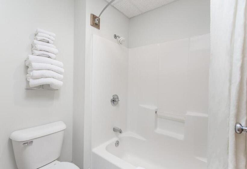 Люкс Кровать Кинг, Americinn By Wyndham Eagle River Downtown