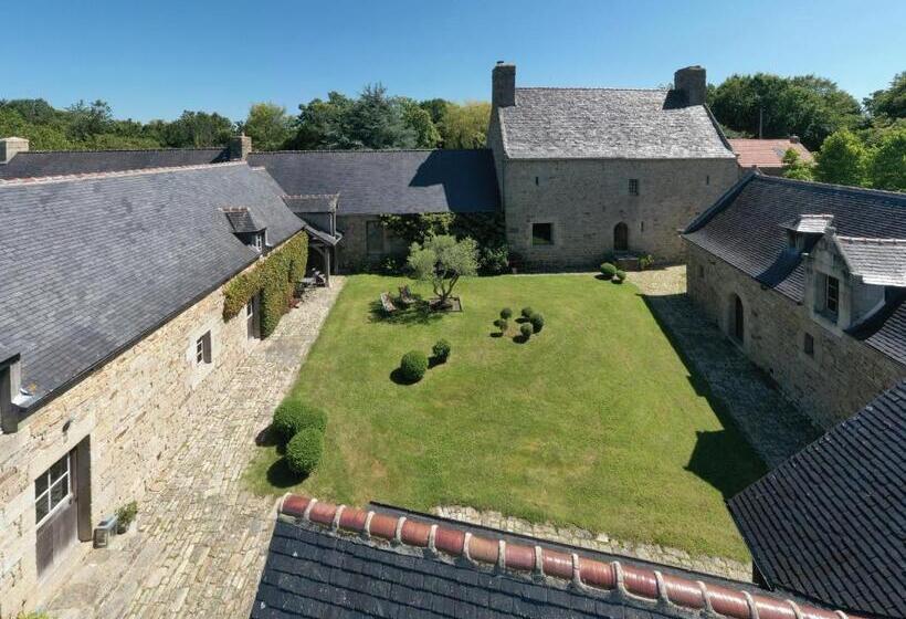 标准三人间, Manoir De L'isle