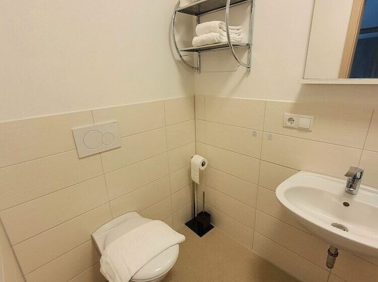 Четырехместный Номер Стандарт, Sleep Station