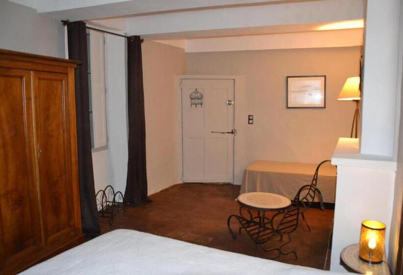 Трехместный Номер Комфорт, Maison Saint Louis Avec Jacuzzi
