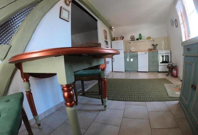 Апартаменты 1 Спальня, Guest House Près Des Montgolfières