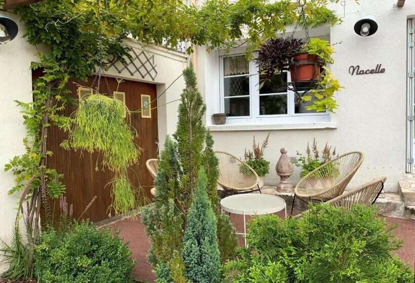 Апартаменты Семейные 1 Спальня, Guest House Près Des Montgolfières