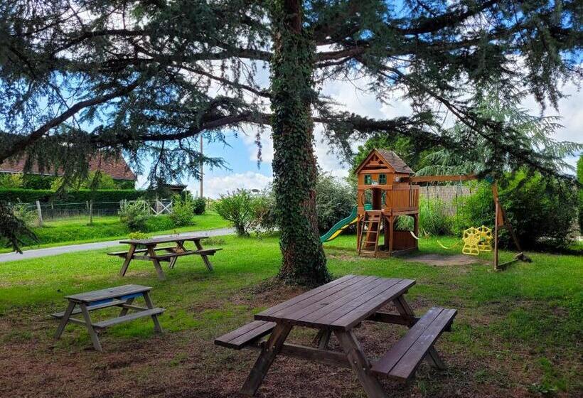 Апартаменты Семейные 1 Спальня, Guest House Près Des Montgolfières