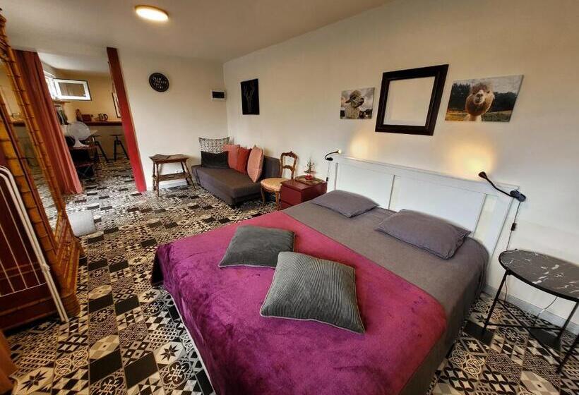 Номер Стандарт Трехместный, Guest House Près Des Montgolfières