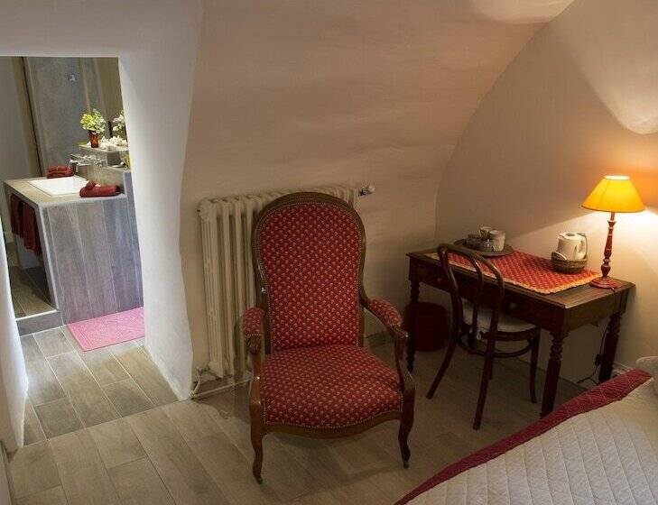 스위트, Le Jas De Péguier