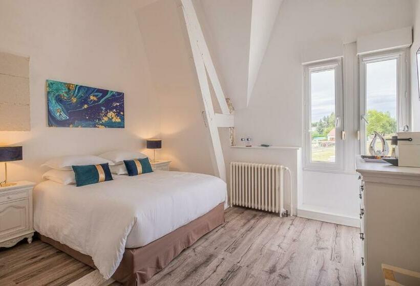 Четырехместный Номер Стандарт, Manoir Des Bertinières