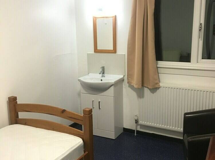 Номер Базовый Одноместный Совместный Санузел, Ledgowan Bunkhouse   Hostel