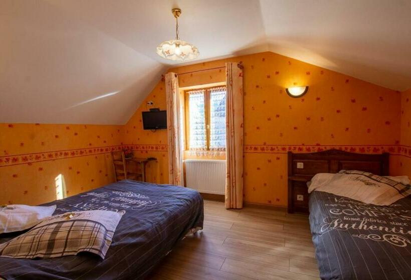 Номер Стандарт Трехместный, Chambres Et Table D Hôtes   Domaine De Bardenat