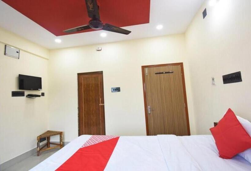 Номер Economy, Staymaker Hotel Sannidhyo