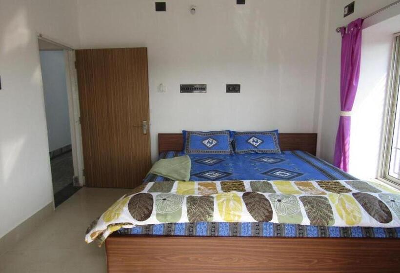 Номер Economy, Staymaker Hotel Sannidhyo
