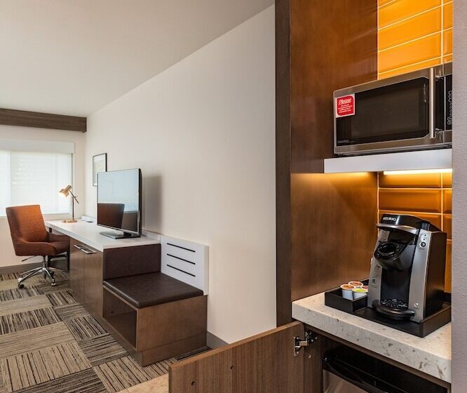 스탠다드 룸 더블 침대 2개, Hilton Garden Inn Davis Downtown