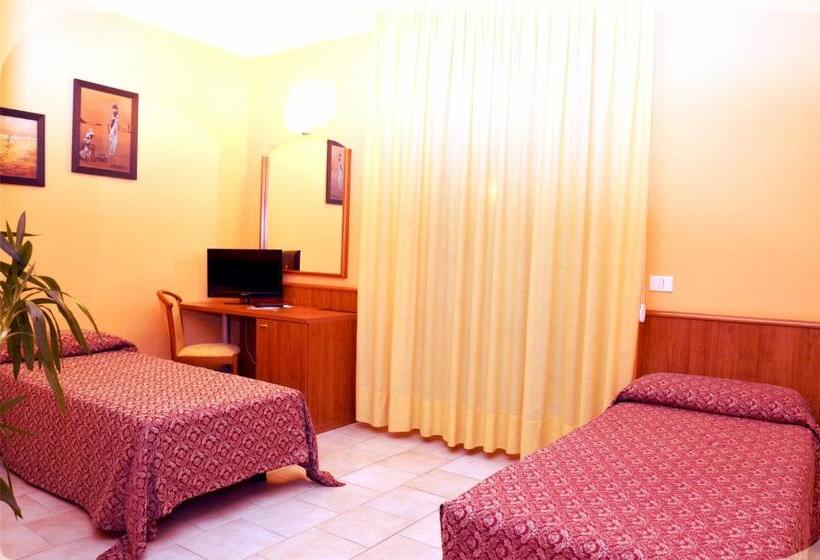 Standard Kolmen Hengen Huone, E Appartamenti La Solaria
