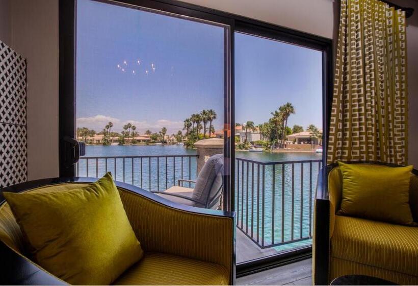 스탠다드 방갈로, The Chateau At Lake La Quinta