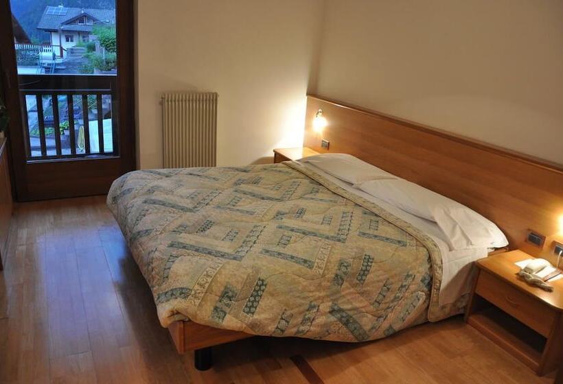패밀리 룸, Albergo Dolomiti