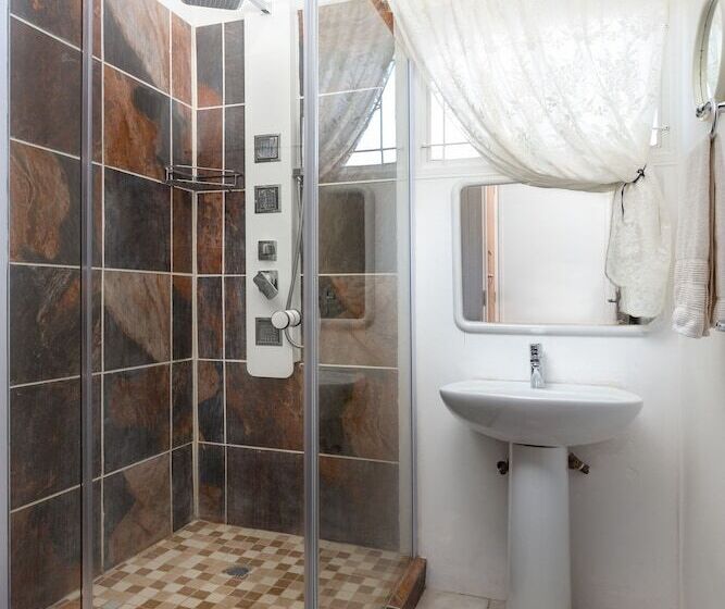 Апартаменты 1 Спальня, Gariep Dam Sunrose Group Of Guest Houses