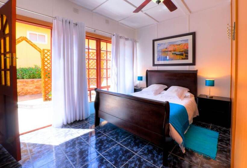Апартаменты 1 Спальня, Gariep Dam Sunrose Group Of Guest Houses