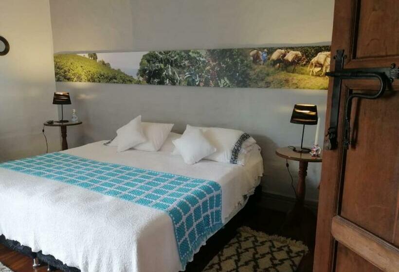 디럭스 룸, La Estancia Hotel Boutique