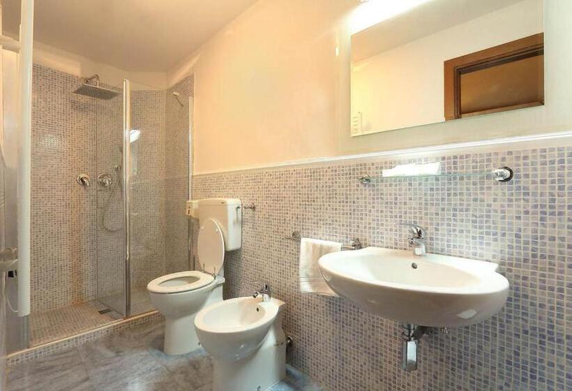 Habitación Triple Estándar, B&b Relais Il Campanile