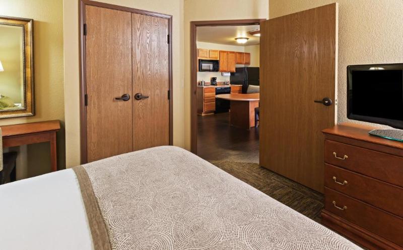 套房, Candlewood Suites St. Robert, An Ihg