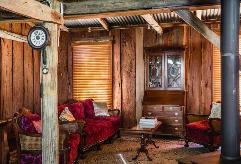 带大床的标准工作室, Capers Cottage And Barn Accommodation