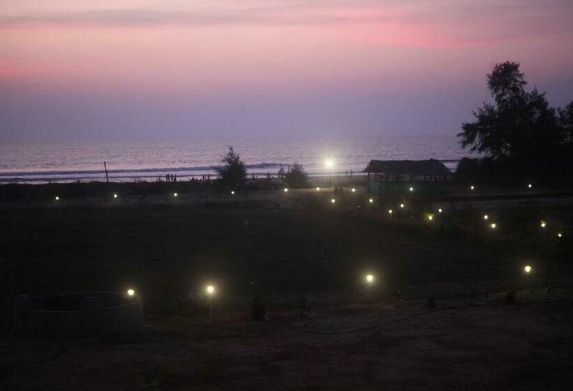 海景标准间带阳台, 5 Mile Beach Resort