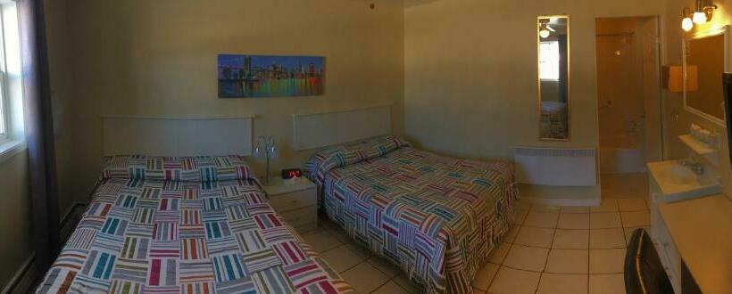 חדר סטנדרט לארבעה, Motel Exquise