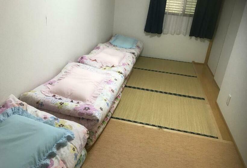 Четырехместный Номер Стандарт, Guest House Iwato
