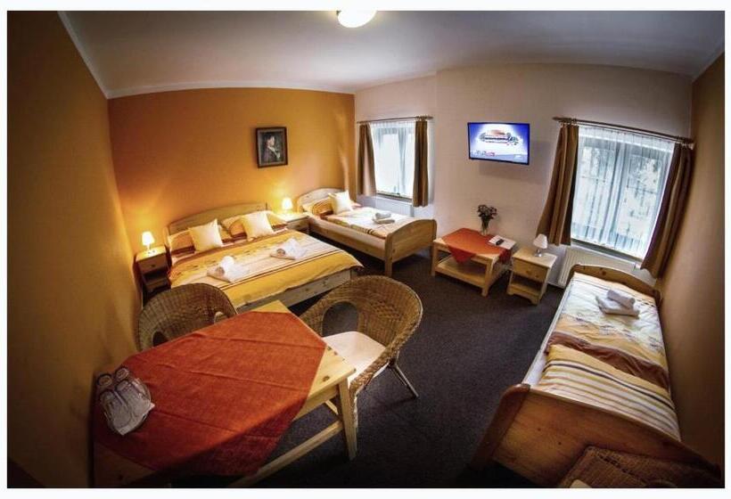 Четырехместный Номер Стандарт, Horský Hotel Sněženka