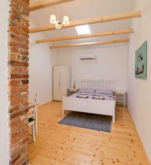 스탠다드 테라스 룸, La Bobul Apartments