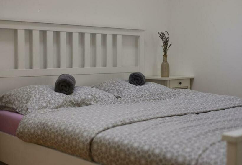 스탠다드 테라스 룸, La Bobul Apartments